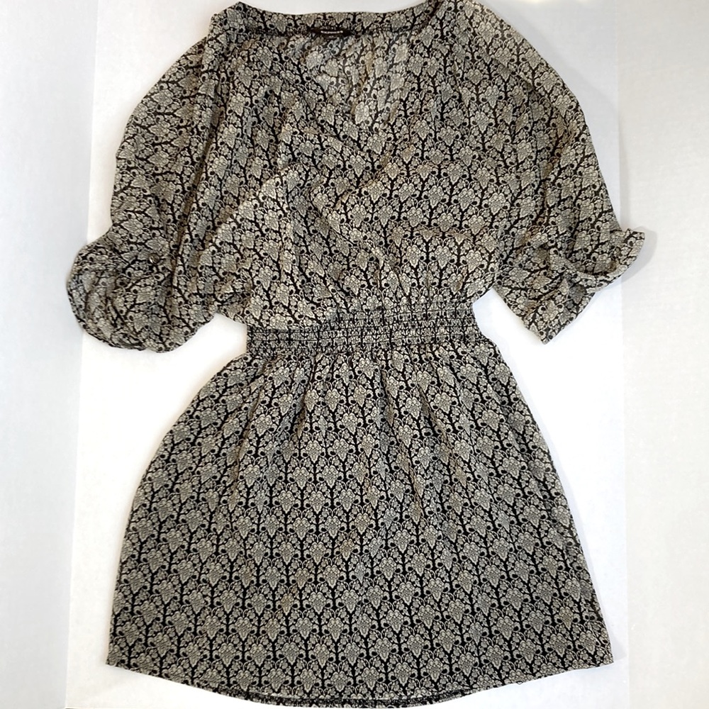 Express black and cream V-neck mini dress XS